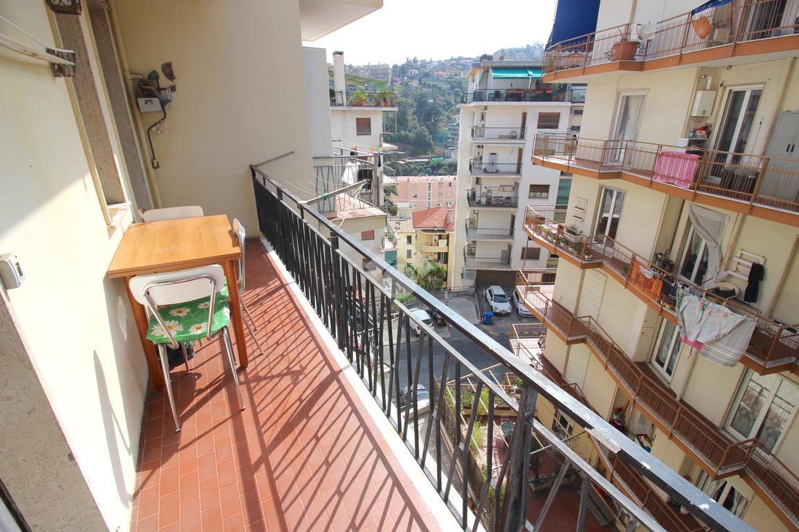 Apartamento de 2 habitaciónes en Sanremo, Italy No. 6514