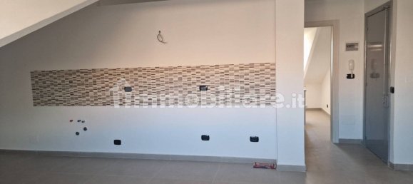 3 Schlafzimmer Wohnung in Aci Sant'Antonio, Italy, Nr. 287849 5