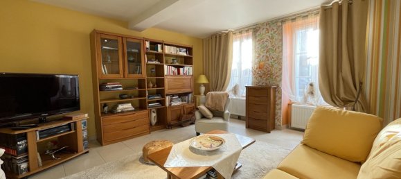 2 Schlafzimmer Stadthaus in Bourges, France, Nr. 233527 3