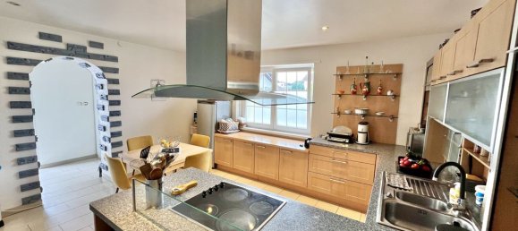 4 bedrooms House in Village-Neuf, France No. 245463 2