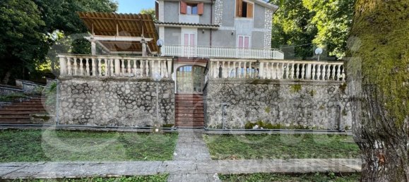 3 bedrooms Apartment in Segni, Italy No. 143356 2