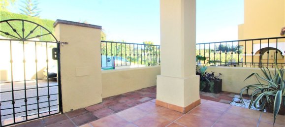 3 bedrooms Townhouse in Estepona, Spain No. 24563 23