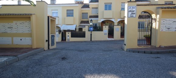 3 bedrooms Townhouse in Estepona, Spain No. 24563 24