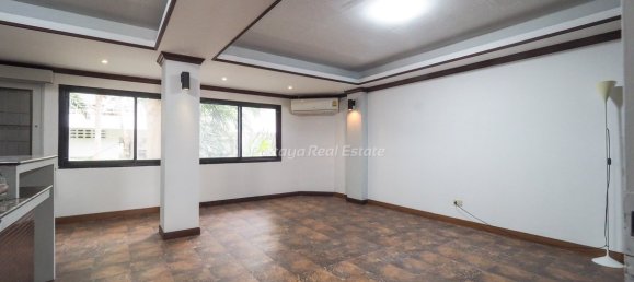 8 Schlafzimmer Stadthaus in Bang Lamung, Thailand, Nr. 57835 19