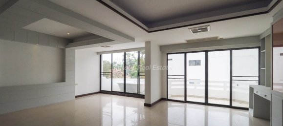 8 Schlafzimmer Stadthaus in Bang Lamung, Thailand, Nr. 57835 15