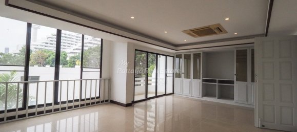 8 Schlafzimmer Stadthaus in Bang Lamung, Thailand, Nr. 57835 4