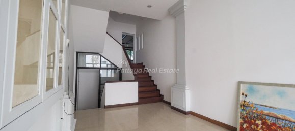 8 Schlafzimmer Stadthaus in Bang Lamung, Thailand, Nr. 57835 28