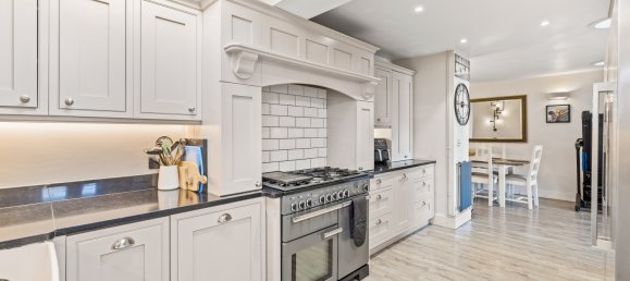 Casa T3 em Horley, United Kingdom N.º 993 9