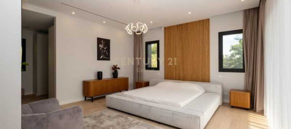 6 bedrooms Villa in Limassol, Cyprus No. 18927 4