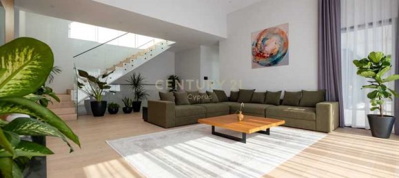 6 bedrooms Villa in Limassol, Cyprus No. 18927 14