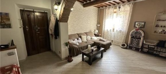 3 rooms Apartment in Montelupo Fiorentino, Italy No. 29217 5