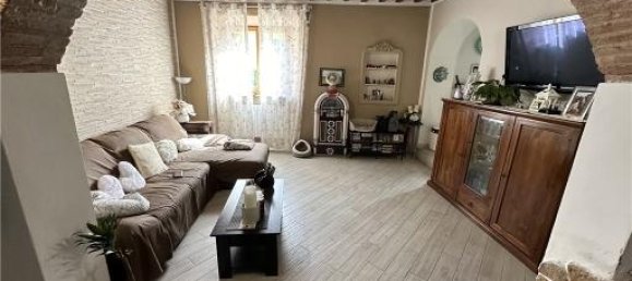 3 rooms Apartment in Montelupo Fiorentino, Italy No. 29217 6