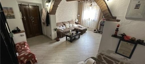 3 rooms Apartment in Montelupo Fiorentino, Italy No. 29217 4