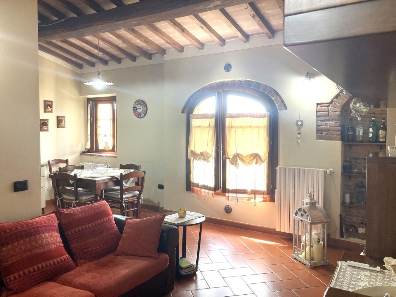 3 bedrooms Apartment in Pistoia, Italy No. 339575
