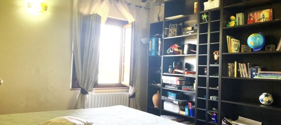 3 bedrooms Apartment in Pistoia, Italy No. 339575 5