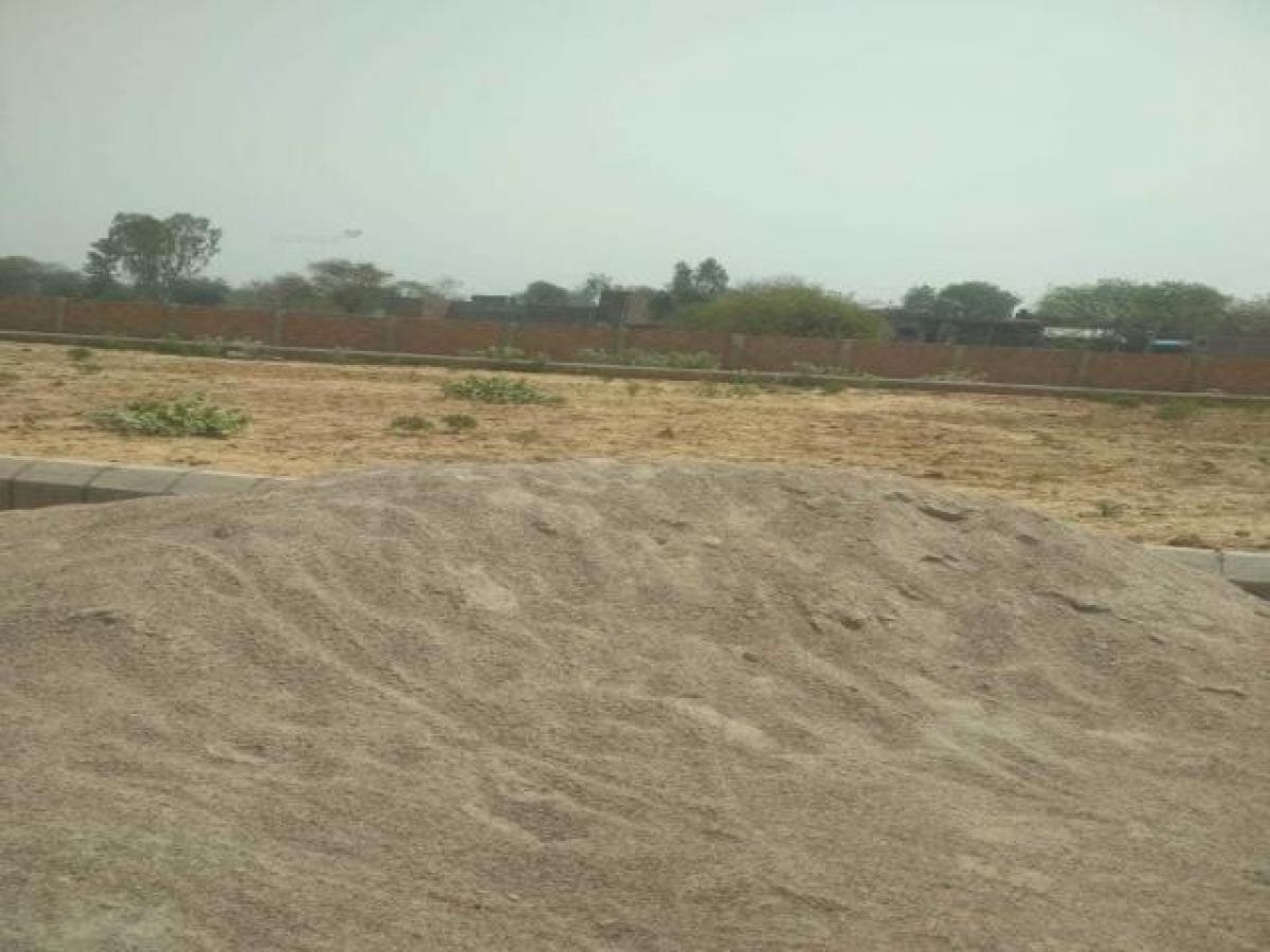  Land in Lucknow, India No. 29762