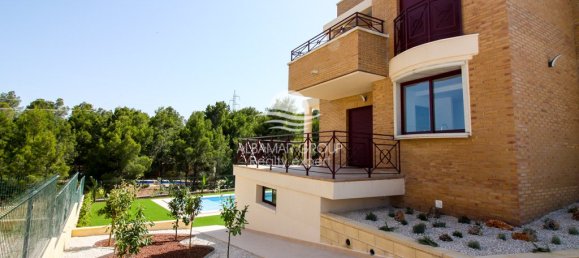 4 bedrooms Villa in La Nucia, Spain No. 4266 4