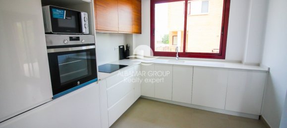 4 bedrooms Villa in La Nucia, Spain No. 4266 9