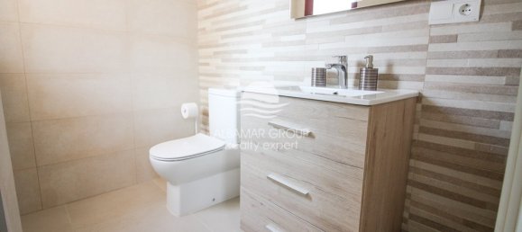 4 bedrooms Villa in La Nucia, Spain No. 4266 10