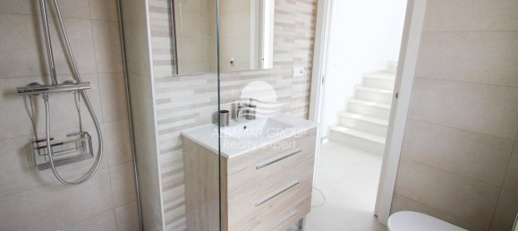 4 bedrooms Villa in La Nucia, Spain No. 4266 21