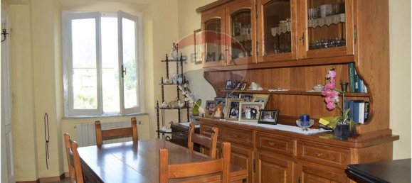 5 rooms Apartment in Bagni di Lucca, Italy No. 85786 6