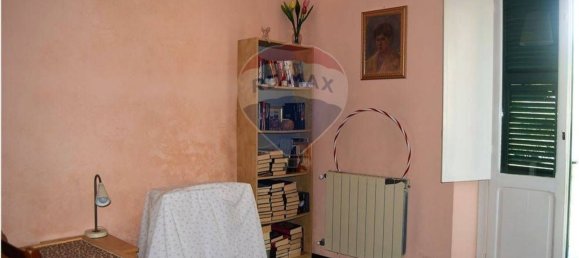 5 rooms Apartment in Bagni di Lucca, Italy No. 85786 9
