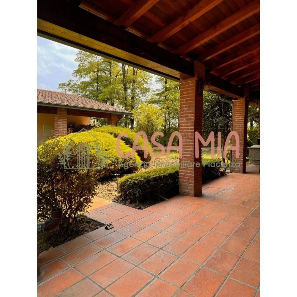 Villa T5 em Calendasco, Italy N.º 319408