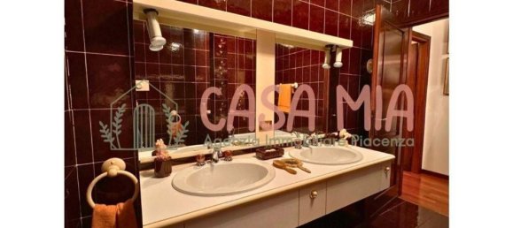 Villa T5 em Calendasco, Italy N.º 319408 21