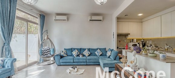 Villa T4 em Town Square, UAE N.º 32405 3