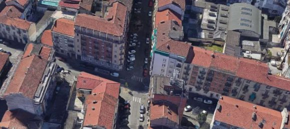 5 rooms Apartment in Turin, Italy No. 299835 13