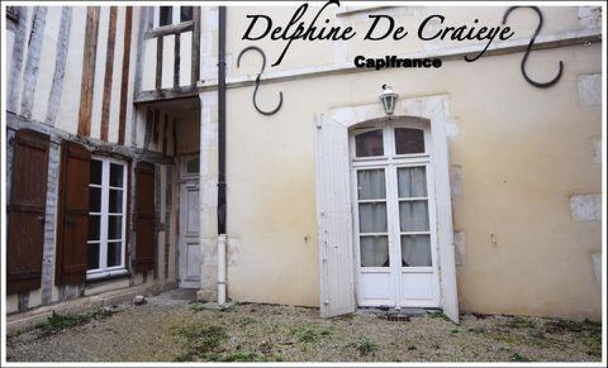 Studio in the Condo in Auxerre, France No. 16684