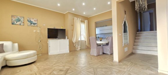 13-Zimmer Wohnung in Camaiore, Italy, Nr. 211671 5