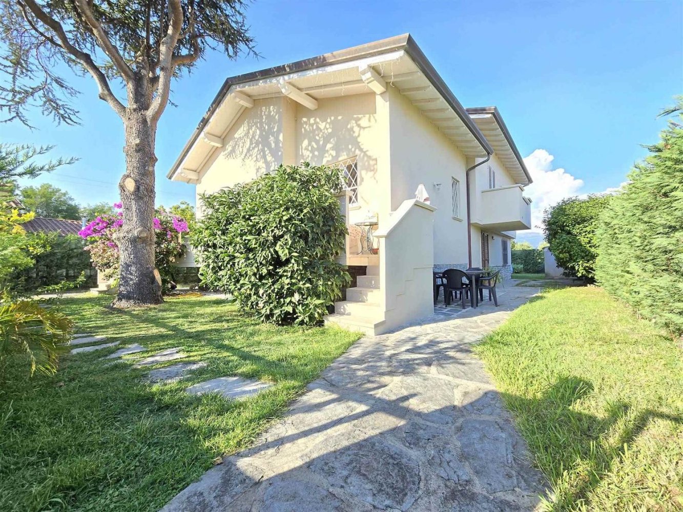 13-Zimmer Wohnung in Camaiore, Italy, Nr. 211671