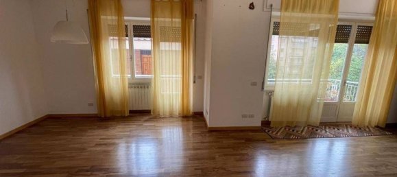 5 rooms Apartment in Siena, Italy No. 223947 3