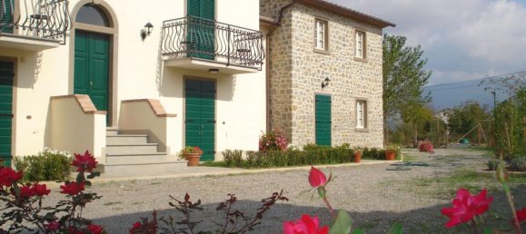 8 bedrooms Apartment in Cortona, Italy No. 393 4