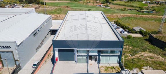 Armazém em Felgueiras, Portugal 1310 m² N.º 51656 2