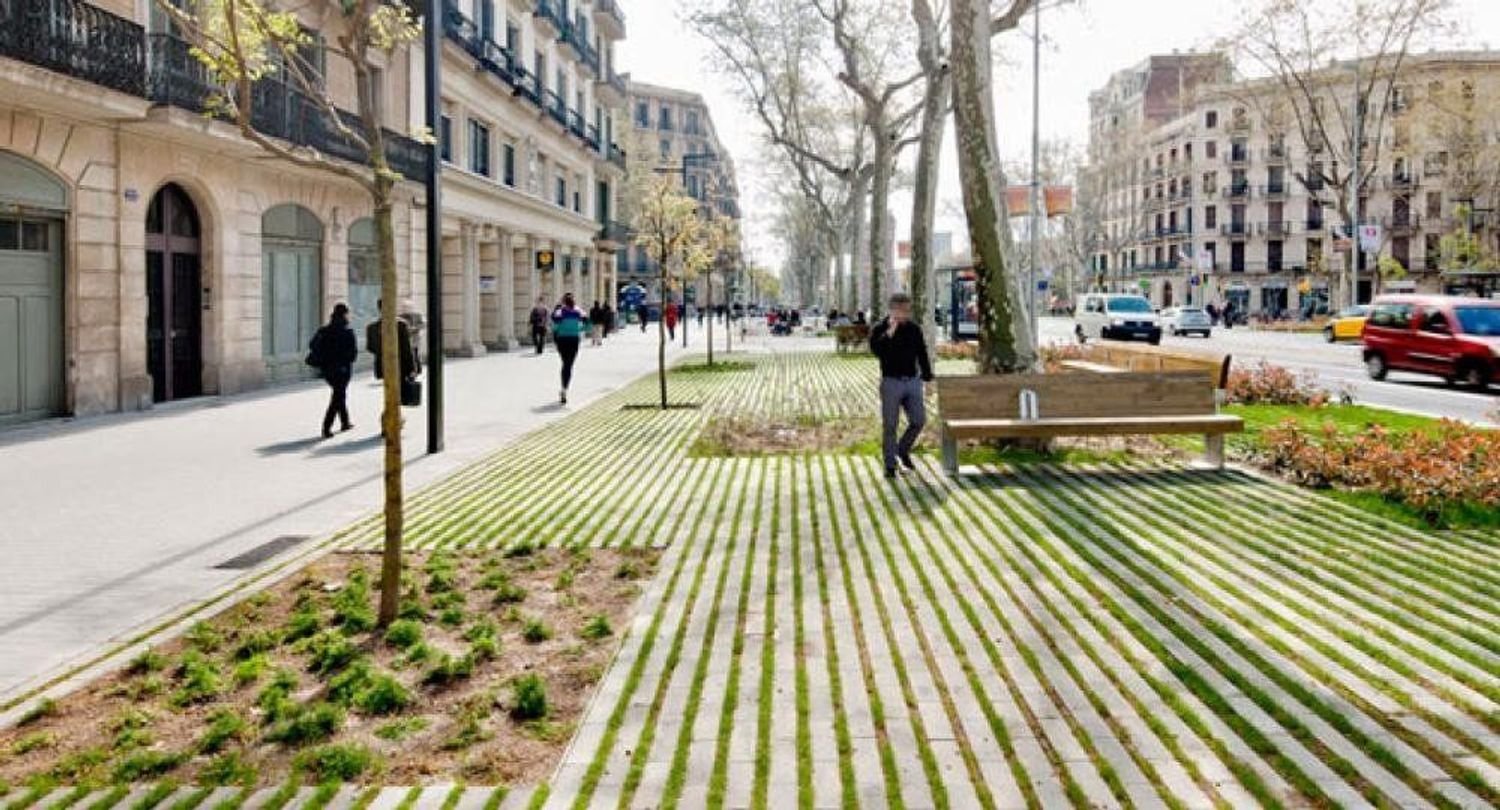 Edificio en Eixample, Spain 790 m² No. 120975