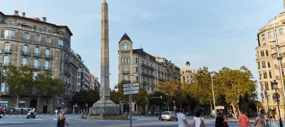 Edificio en Eixample, Spain 790 m² No. 120975 9