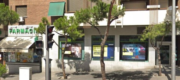 100m² Commercial property in Madrid, Spain No. 70453 9
