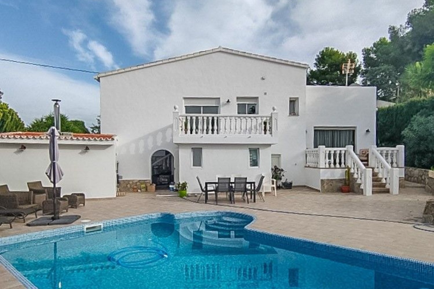 5 bedrooms Villa in Alicante, Spain No. 145883