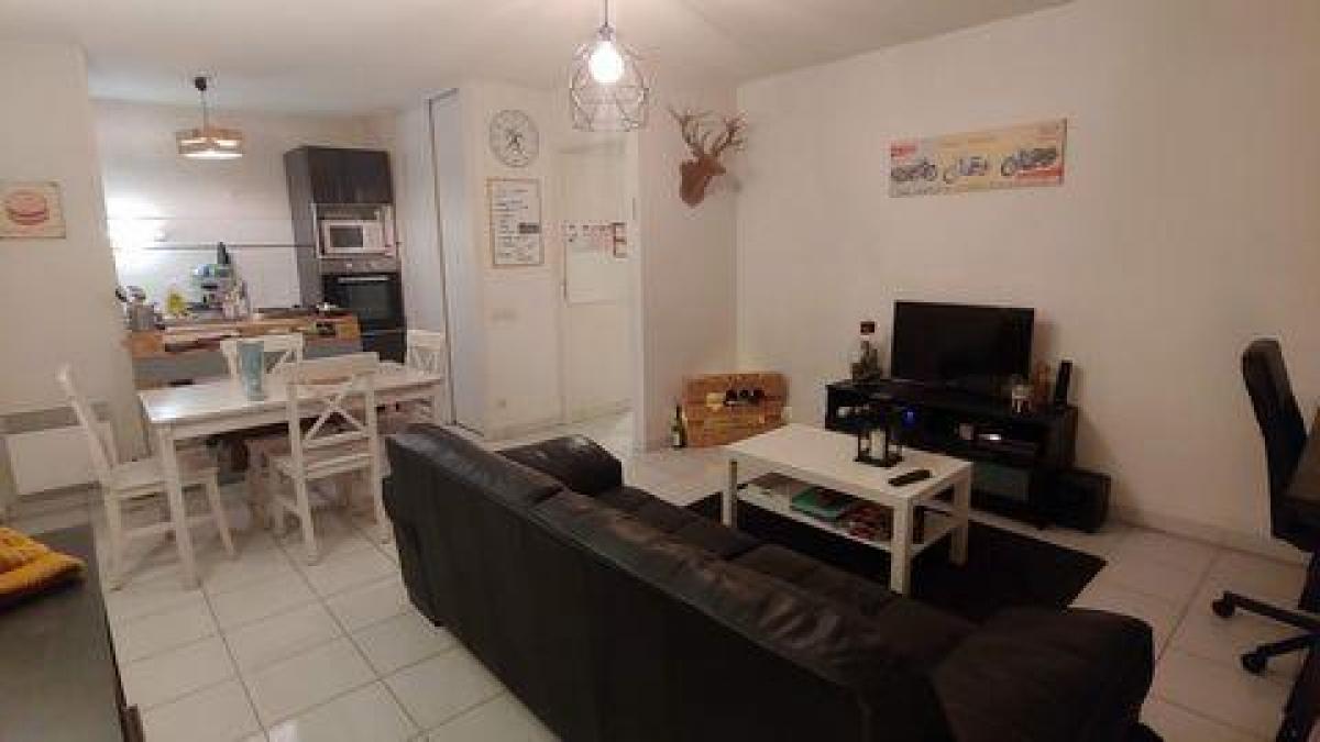 Studio in the Condo in Eysines, France No. 7952