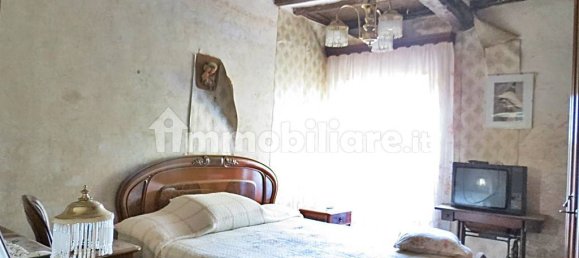 3 bedrooms House in Baschi, Italy No. 47393 8
