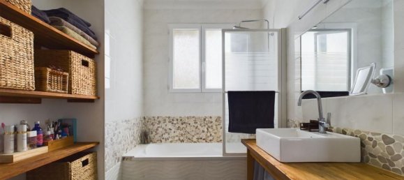 4 bedrooms Townhouse in Saint-Nazaire, France No. 96617 8