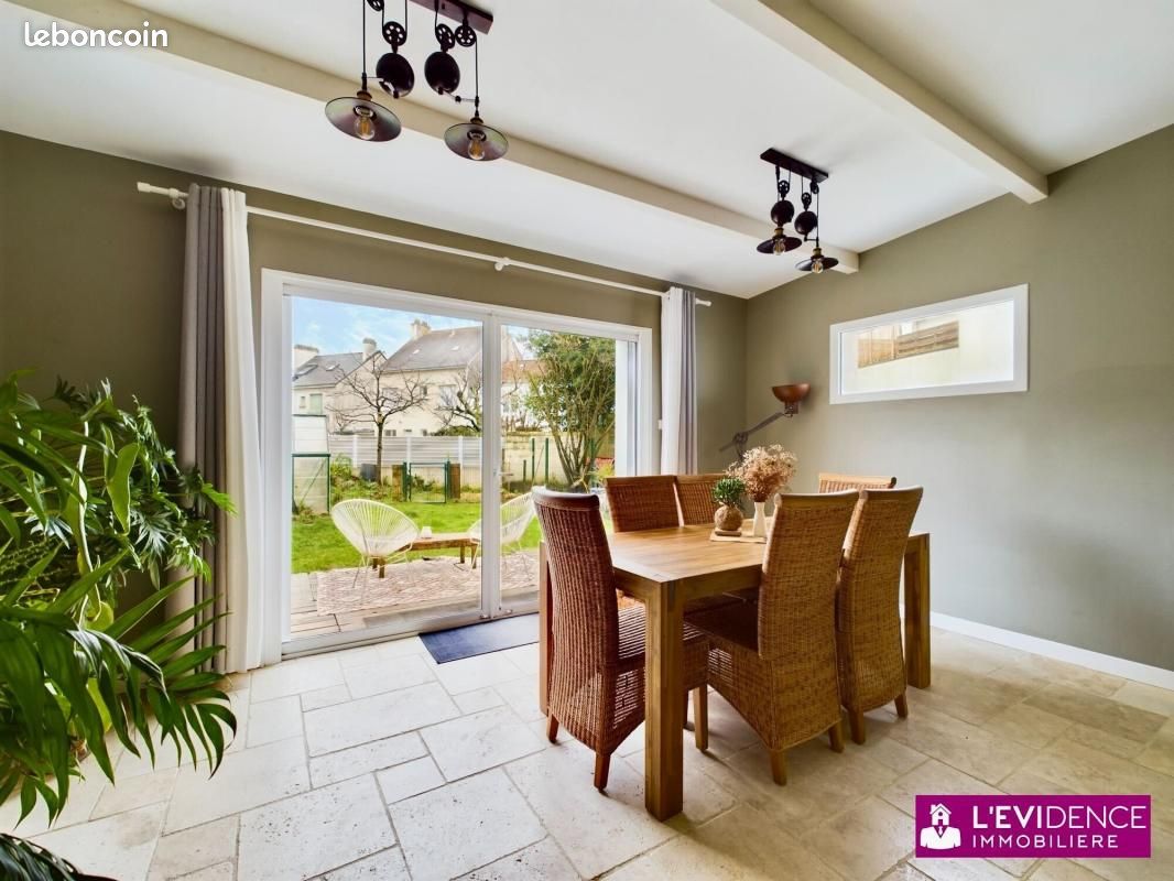 4 bedrooms Townhouse in Saint-Nazaire, France No. 96617