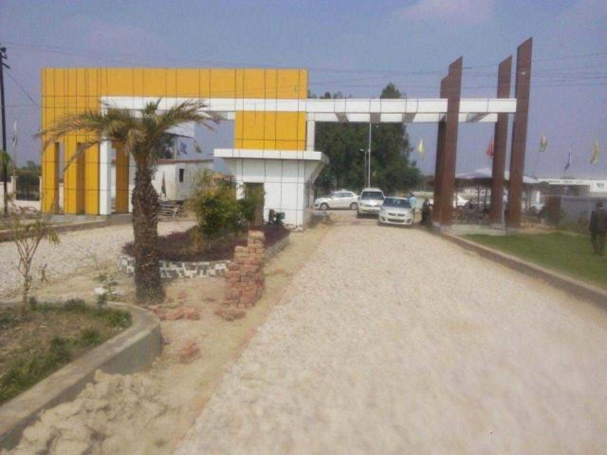 2 Schlafzimmer Haus in Lucknow, India, Nr. 28008