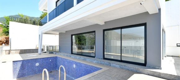 Вилла с 4 комнатами в Аланья, Турция № 10197 9