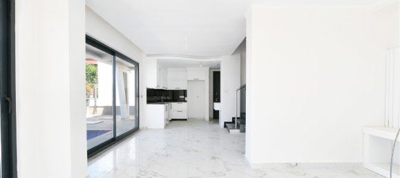 Вилла с 4 комнатами в Аланья, Турция № 10197 10