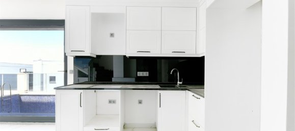 Вилла с 4 комнатами в Аланья, Турция № 10197 11