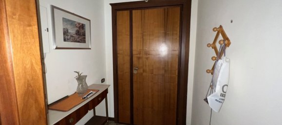6 rooms Apartment in Rende, Italy No. 180906 5