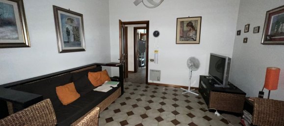 6 rooms Apartment in Rende, Italy No. 180906 13